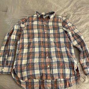 The classic shirt lightweight flannel
